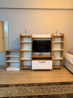 Standard Apartment | Desk, laptop workspace, free WiFi - Valentina (Tokat)