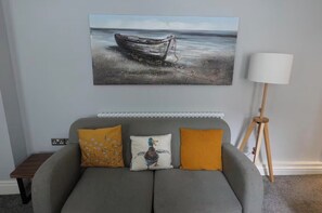 Living area - Victorian Suites 4, 5 & 6 (Southport)