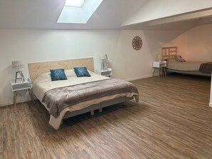 1 makuuhuone, vauvan matkasänky, ilmainen Wi-Fi, vuodevaatteet