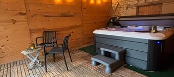 Gîte de Charme avec Jacuzzi Privé - Relaxation near the Loire Castles