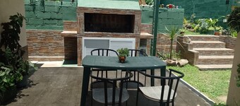  Casa MaryClar Fabulosa 8-bedroom house with AC in Villa Carlos Paz