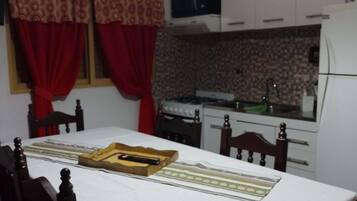 Micro-ondas, fogão, cooktop