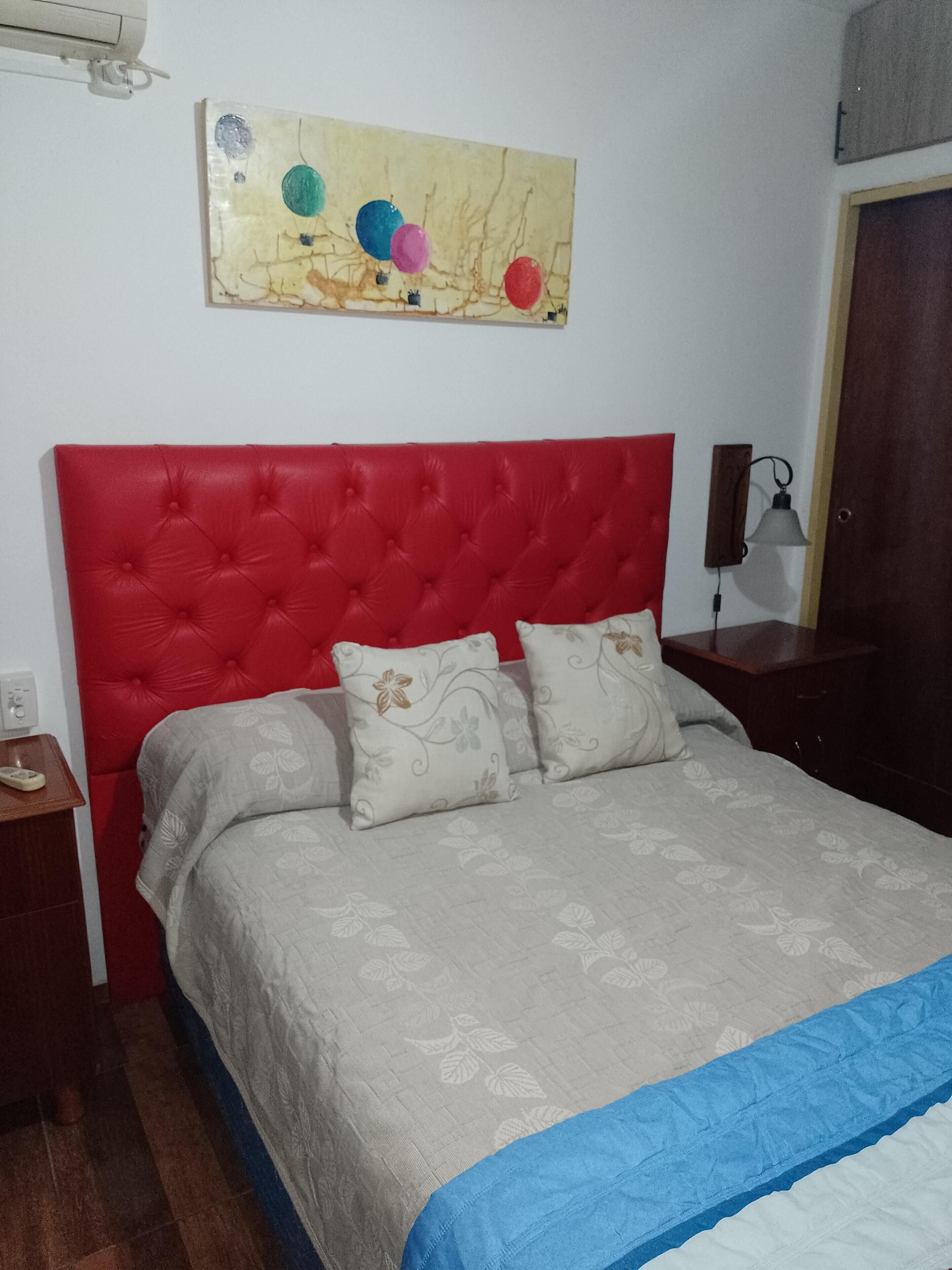 8 quartos, acesso à internet, roupa de cama