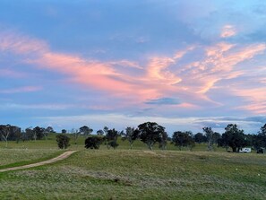 Miscellaneous - Belle Barn, a cute cabin in the heart of cool climate wineries (Murrumbateman)