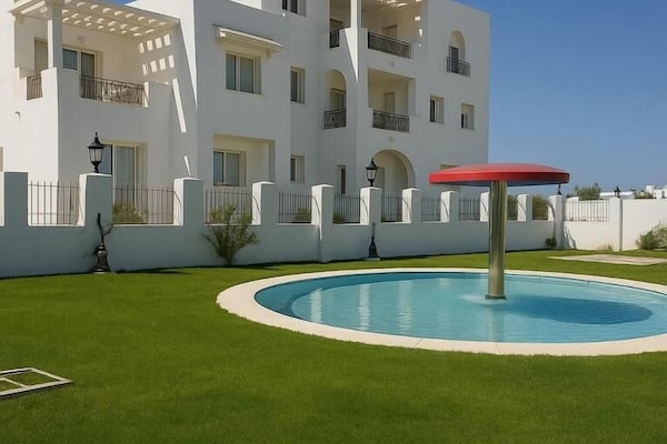 Sesongbasert utendørsbasseng