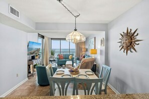 Smart TV - Crescent Sands I B5- Oceanfront 2BR- Pool (North Myrtle Beach)