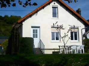 House | Exterior - Beautiful House in the Heart of the Auvergne (Murat-le-Quaire)