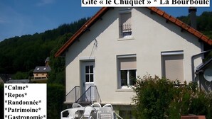 Unclassified image, 4 of 19, button - Beautiful House in the Heart of the Auvergne (Murat-le-Quaire)