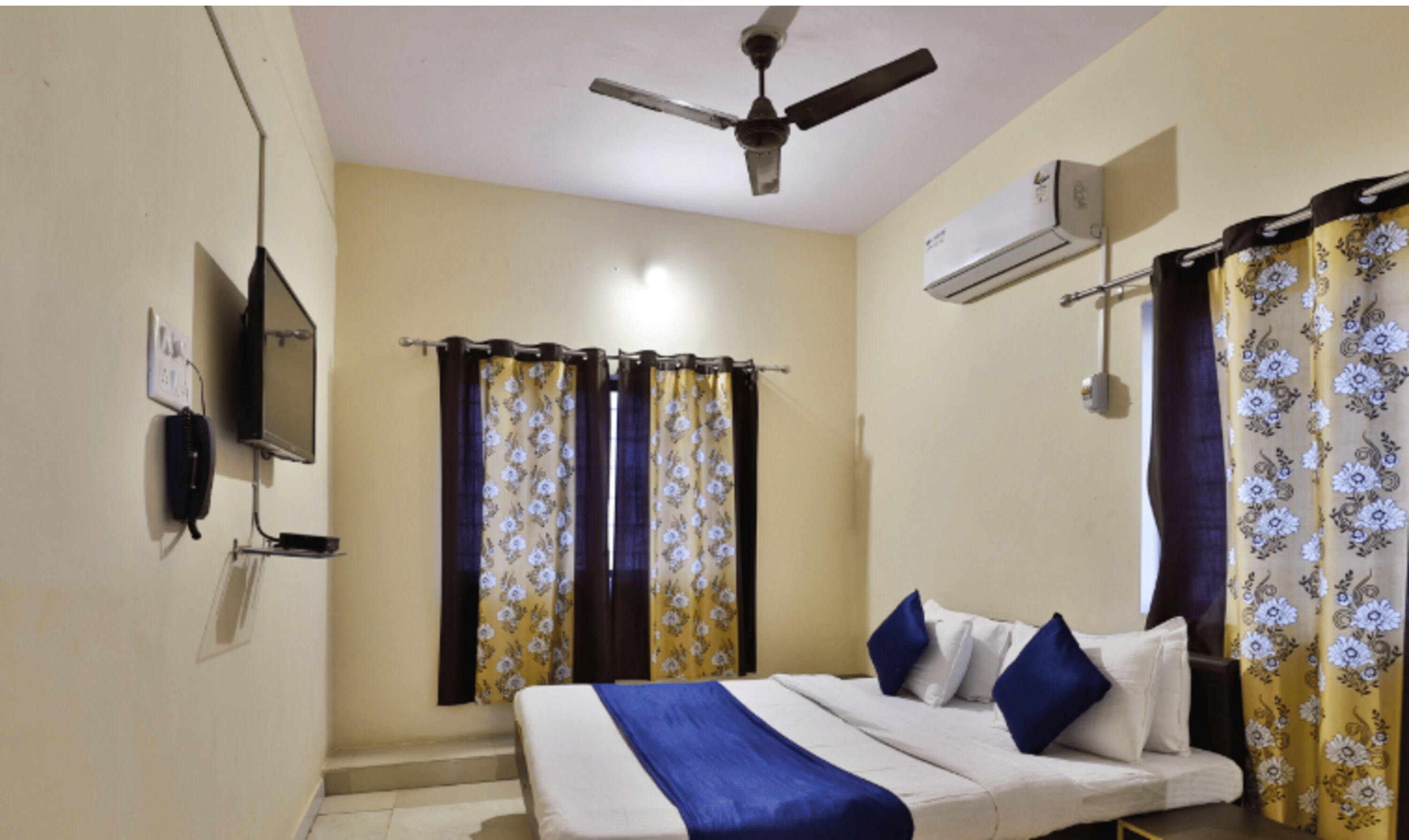 Comfort Non AC Room | Free WiFi, bed sheets