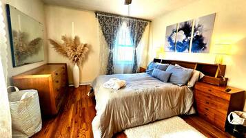 3 slaapkamers, een kluis op de kamer, een bureau