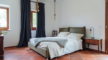 Habitación doble Confort, vista al jardín | Wifi gratis