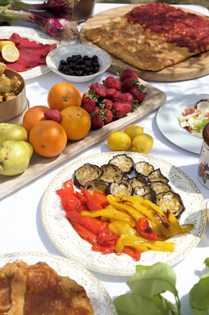 Free daily buffet breakfast - Villa Orta - Agriturismo Vegan (Piombino)