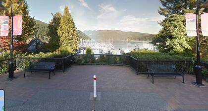 Deep Cove - 2BR Near Ocean, Trails, Skiing, Biking & Kayaking.