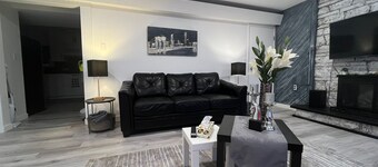 2BR Deep Cove Unit Near Ocean, Trails, Skiing, Biking & Kayaking.