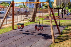 Children’s area - Nucci Guest House by Biddizzi Rari - close to the beach with large veranda (Contrada Foggia I)