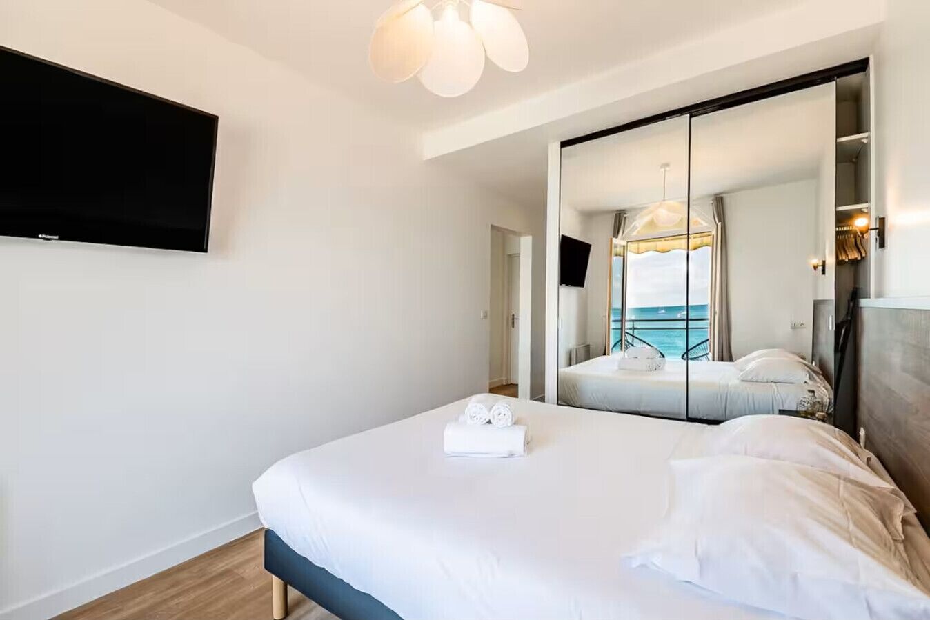 Bügeleisen/Bügelbrett, WLAN, Bettwäsche