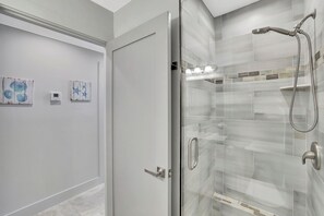 Shower, towels, soap, toilet paper - Villa de Marco, Water-front - 2-bedroom condo on Marco Island with Washer Dryer (Marco Island)