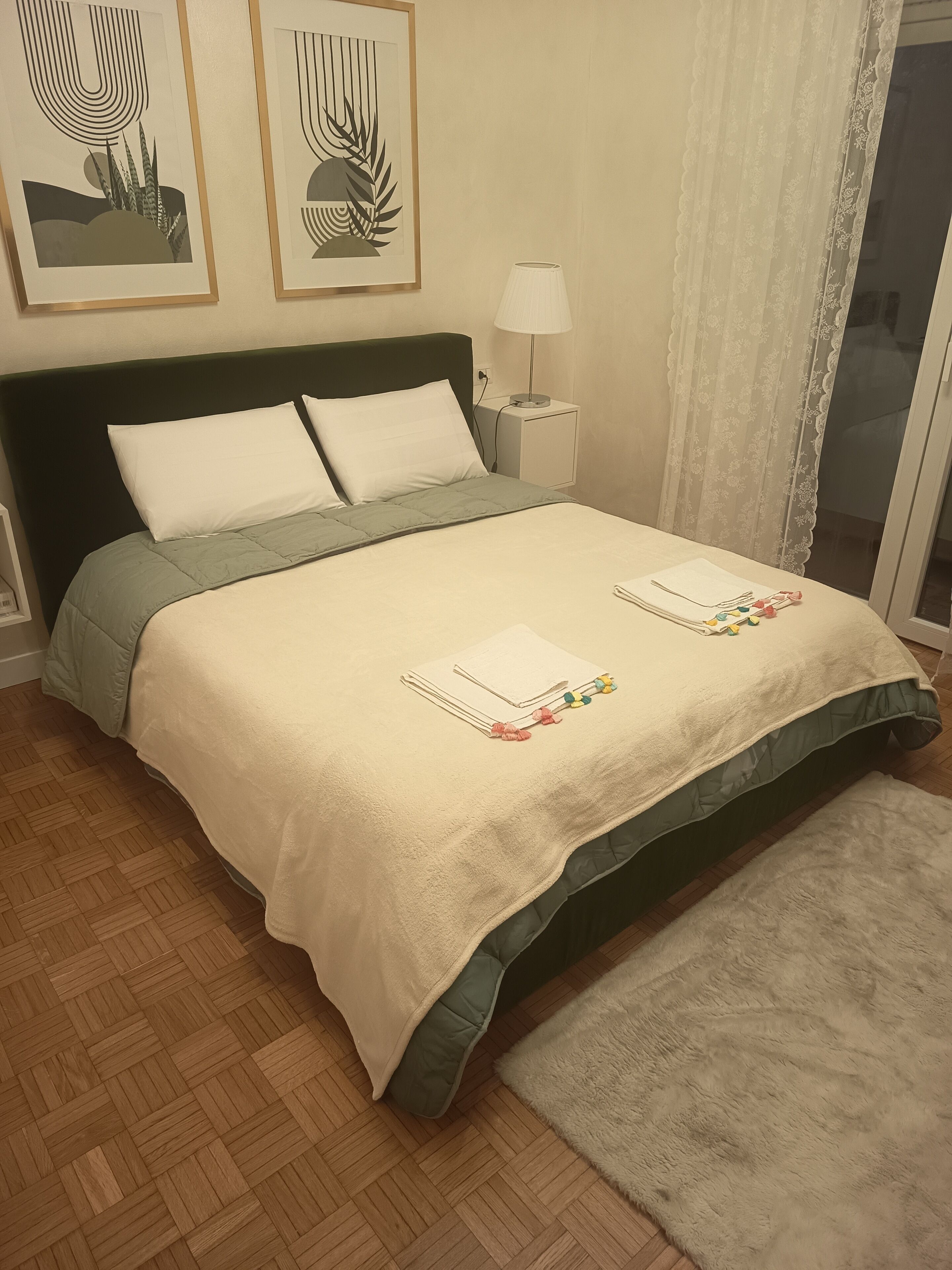 1 soveværelse, strygejern/strygebræt, internetforbindelse, sengetøj