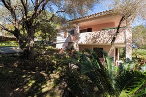 Exterior - Vacation House Nuraghes (Pittulongu)