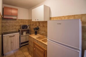 Private kitchen - Vacation House Nuraghes (Pittulongu)