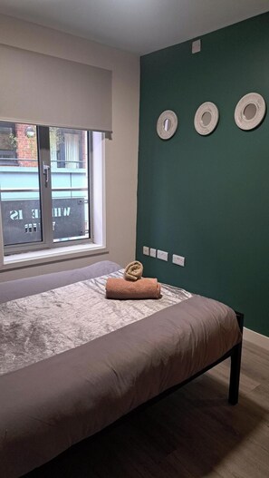 Lägenhet Basic | Skrivbord, arbetsyta för laptop, strykjärn/strykbräda och gratis wi-fi