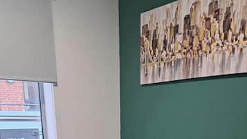 Lägenhet Basic | Vardagsrum | 40-tums LCD-tv med satellitkanaler