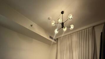 3 bedrooms, iron/ironing board, Internet, bed sheets