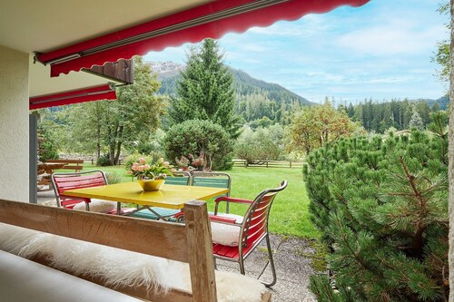 Ferienhaus 'Wef 2026' mit Bergblick, Gemeinschaftsterrasse und WLAN