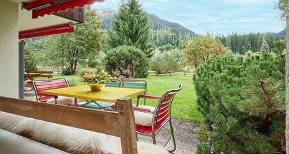 Ferienhaus 'Wef 2026' mit Bergblick, Gemeinschaftsterrasse und WLAN