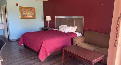 Mayfair Inn