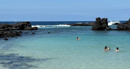 Spacious 3 BR Waikoloa Beach Townhome, AC, Beach and Baby Gear!