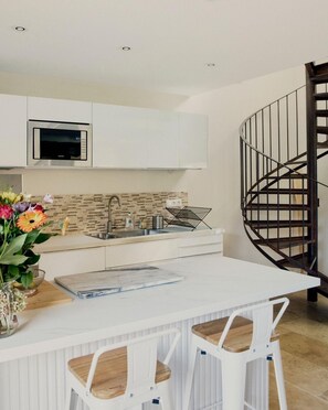 Private kitchen - House with jacuzzi, walking distance to town center and port (Paimpol)