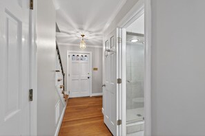 Interior - Lakefront Haven | Sunroom, Deck, Near Hospital (Franklin)