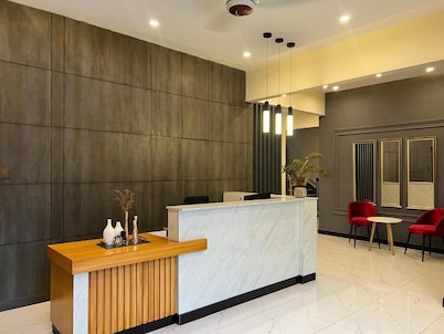 Holiday One Hotel & Suites Karachi