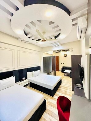 Soundproofing, iron/ironing board, free WiFi - Holiday One Hotel & Suites Karachi  (Karachi)