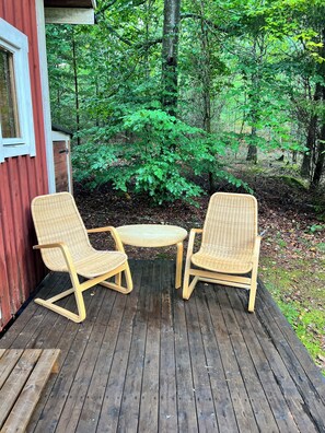 Terrace/patio - Fantastic lake house in southern Sweden - fireplace, boat & guest house (Belganet)