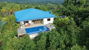 Exterior - Luxury Villa with Infinity Pool & Panoramic Ocean and Mountain Views (Quebrada Amarilla)