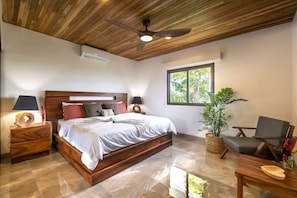 4 bedrooms, WiFi, bed sheets - Luxury Villa with Infinity Pool & Panoramic Ocean and Mountain Views (Quebrada Amarilla)