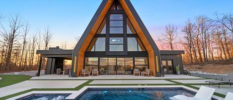 Et oppvarmet basseng