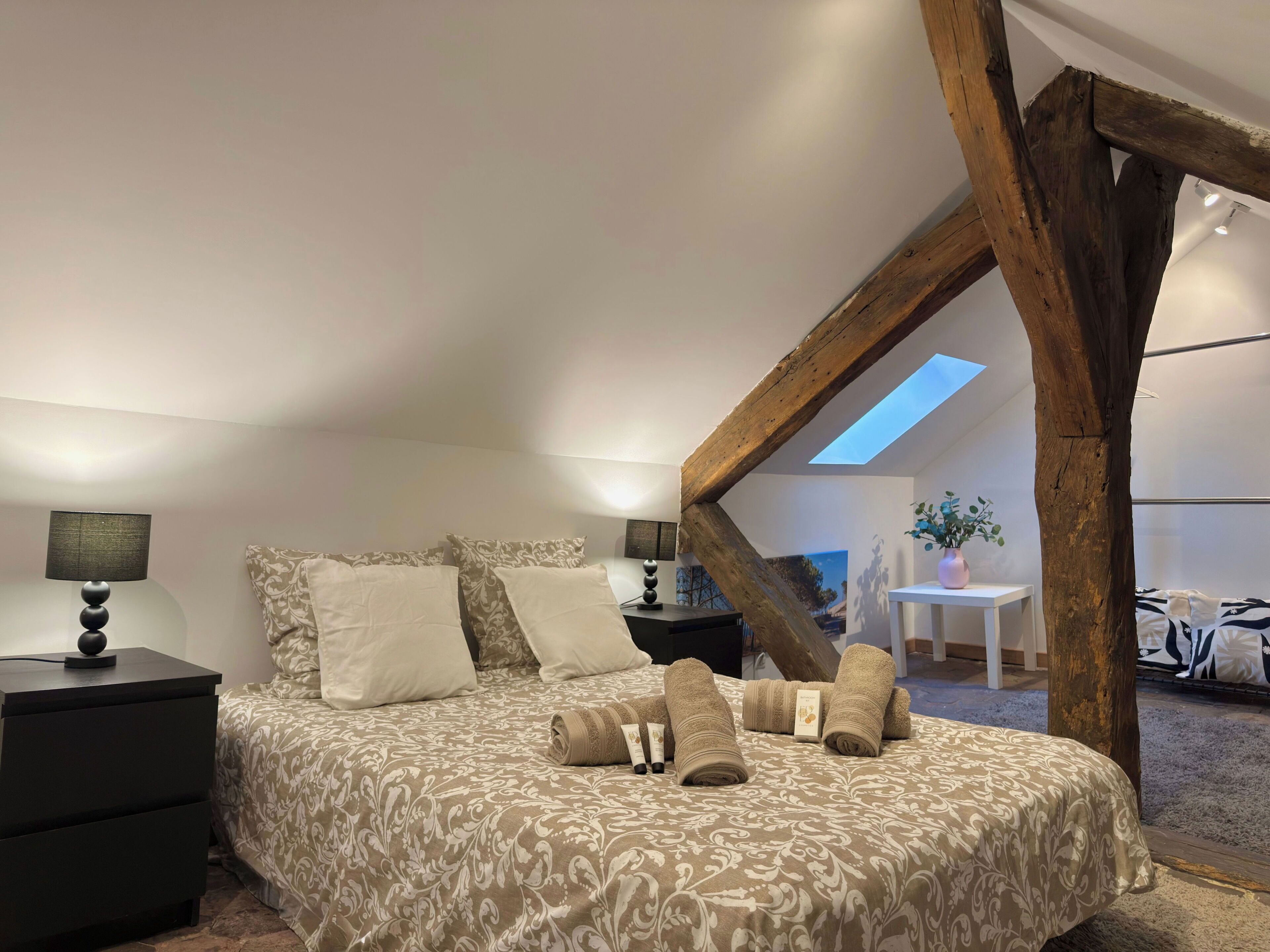 2 chambres, bureau, fer et planche à repasser, Wi-Fi