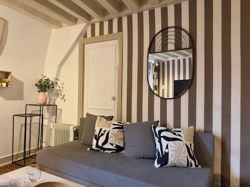 Hypercentre Fontainebleau -Tout confort 2 chambres