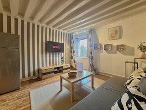 Smart TV, books