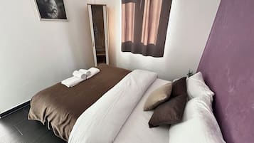 Luxury-Apartment, Meerblick | Bügeleisen/Bügelbrett, kostenloses WLAN