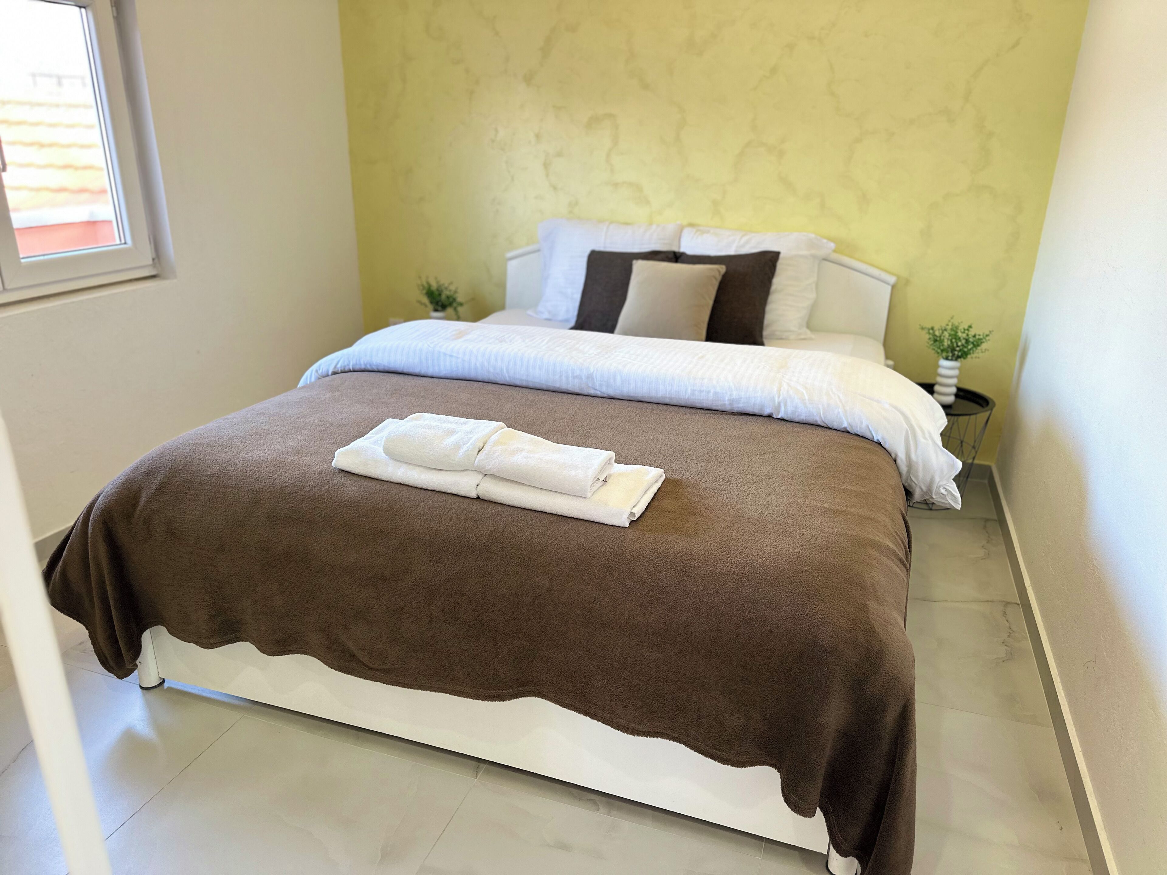 شقة فاخرة - بمنظر للبحر | مكواة/لوح كي وواي فاي مجانًا