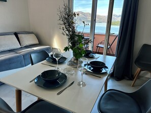 Luxury Apartment, Sea View | Living area - Zaliv Apartments (Durasevici)