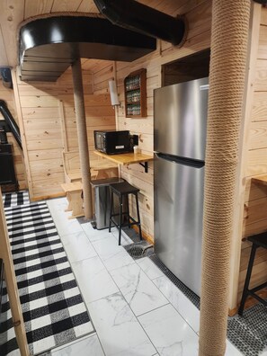 Interior - Cozy 1-bedroom bunk style apartment Game Rm/Gym/Stream in historic McDowell! (McDowell)