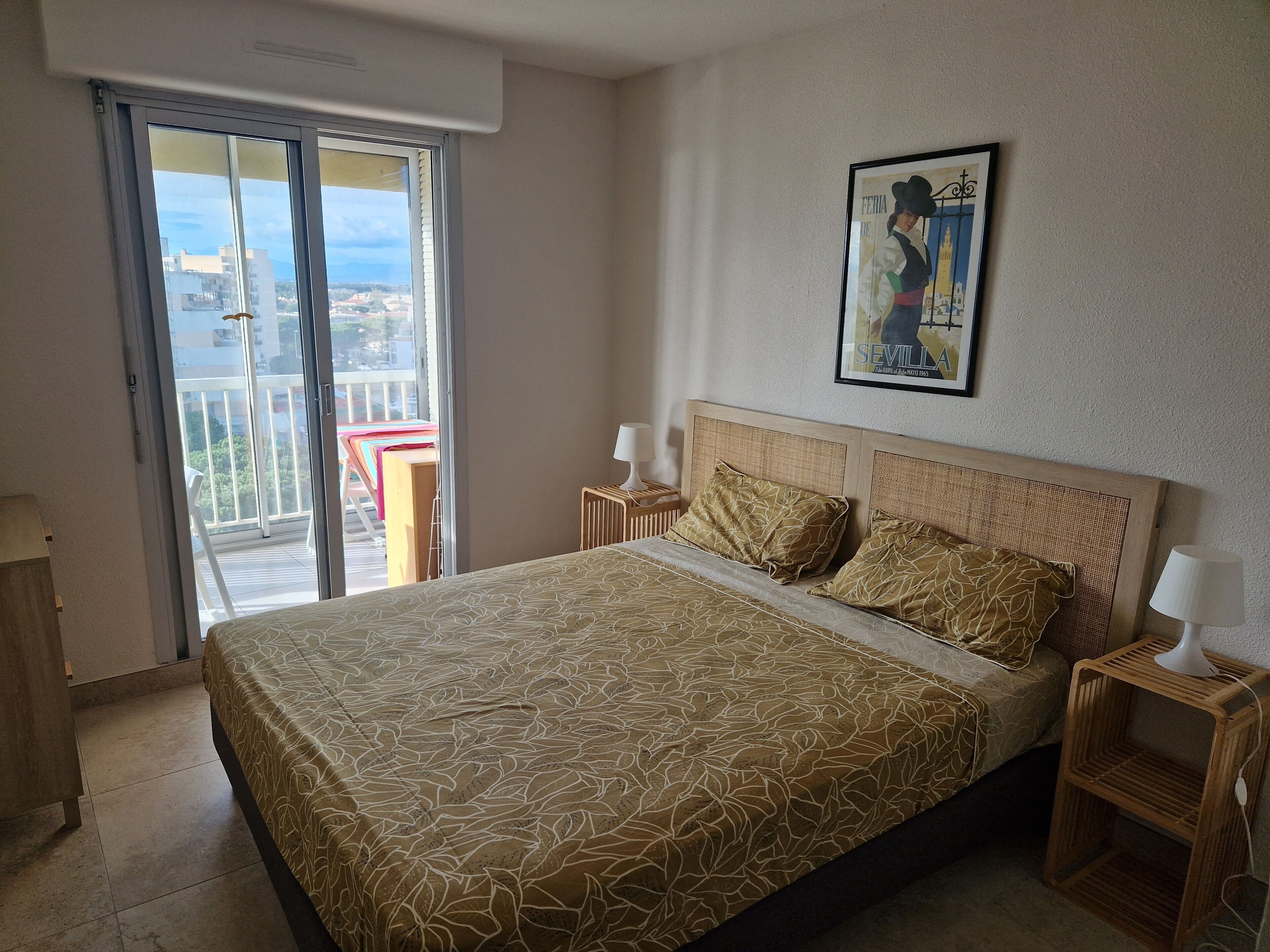 1 chambre, fer et planche à repasser, Wi-Fi, draps fournis