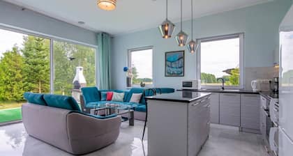 Luxurious Holiday Home With Swimming Pool