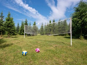 House | Garden - Luxurious Holiday Home With Swimming Pool (gmina Dobra)