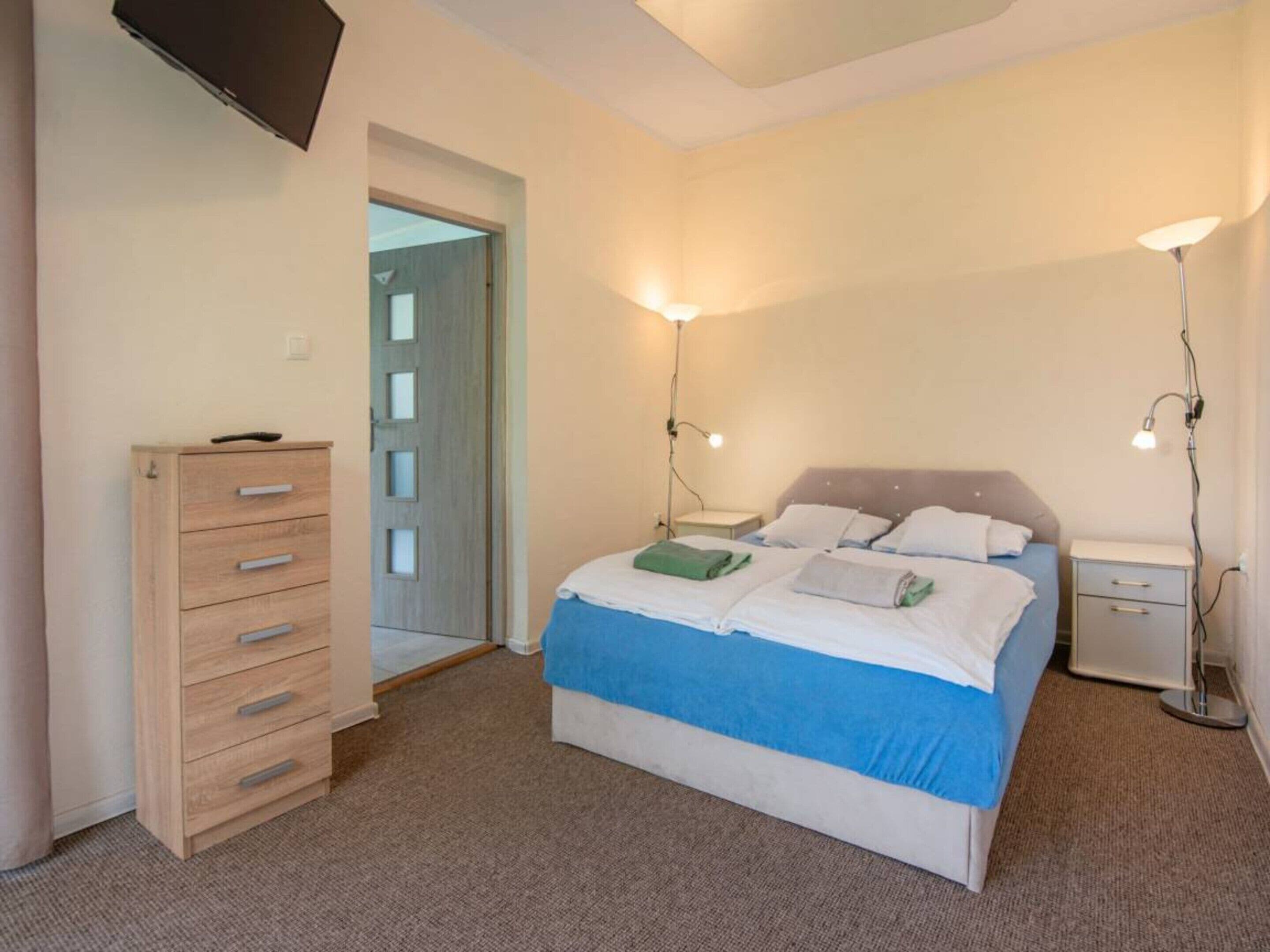 House | 4 bedrooms, individually furnished